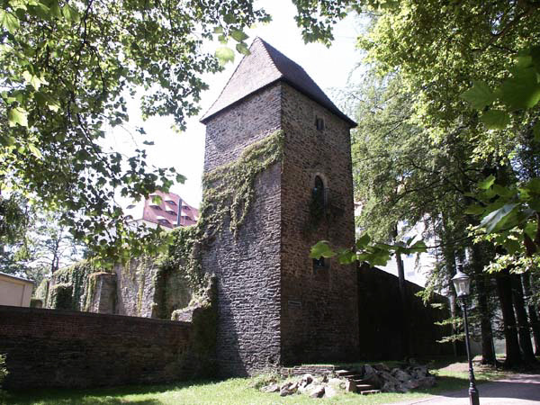 %_tempFileName02%20Altschlossturm%